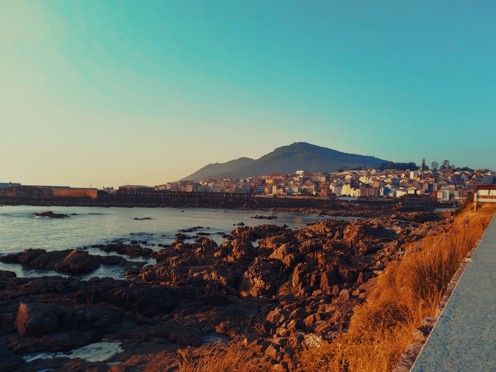 Foto paisajística desde las afueras de A Guarda